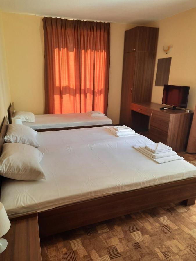 Hotel Sapphire Primorsko Exterior photo
