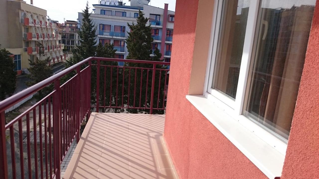 Hotel Sapphire Primorsko Exterior photo